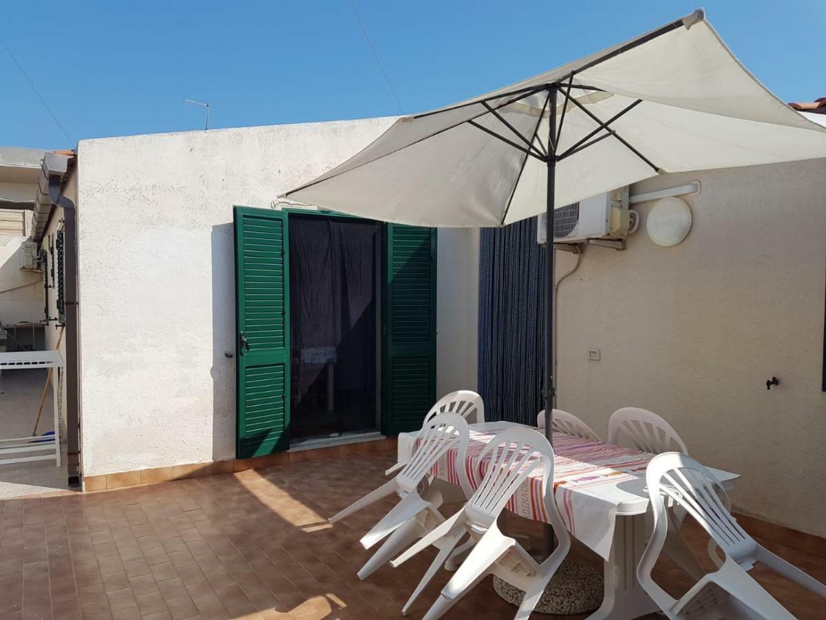 הוילה Cava dʼAliga Casa Fronte Mare Puro Relax מראה חיצוני תמונה