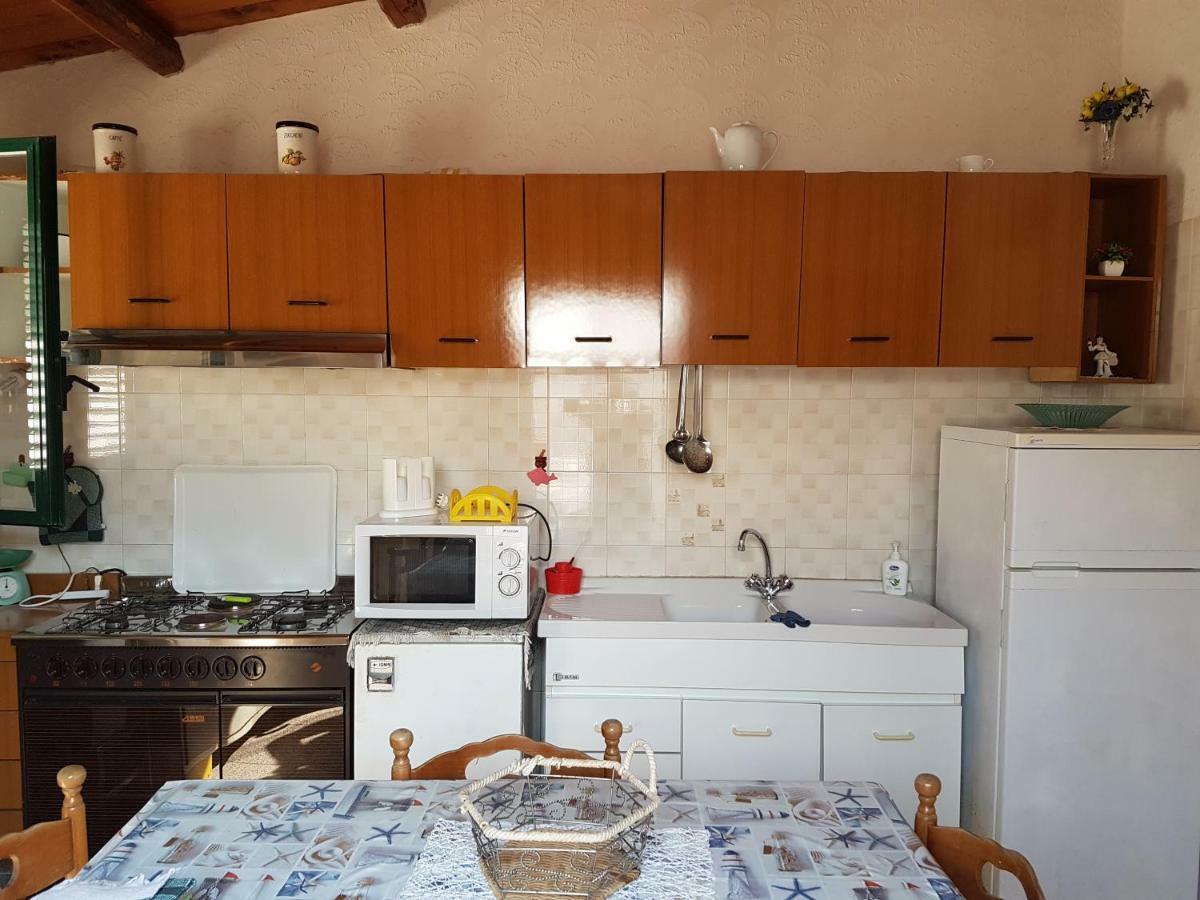 הוילה Cava dʼAliga Casa Fronte Mare Puro Relax מראה חיצוני תמונה