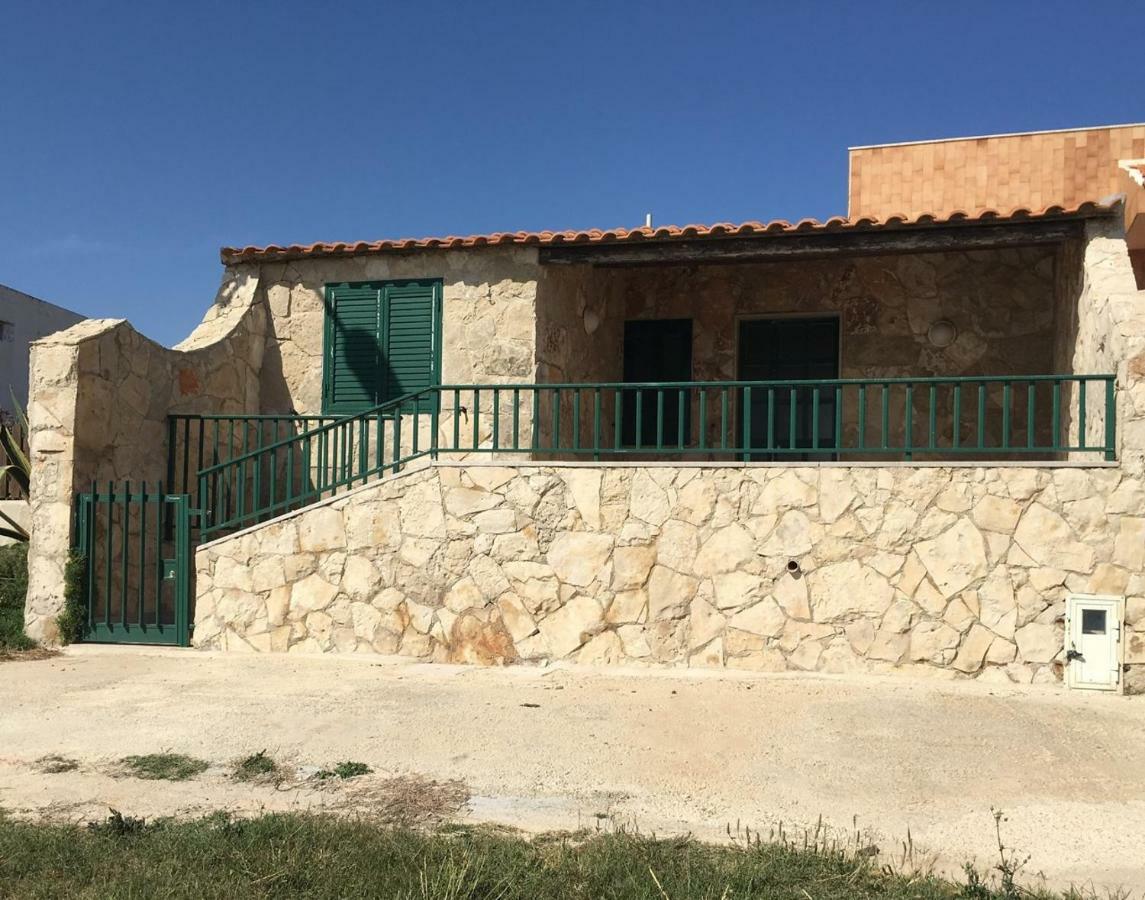 הוילה Cava dʼAliga Casa Fronte Mare Puro Relax מראה חיצוני תמונה