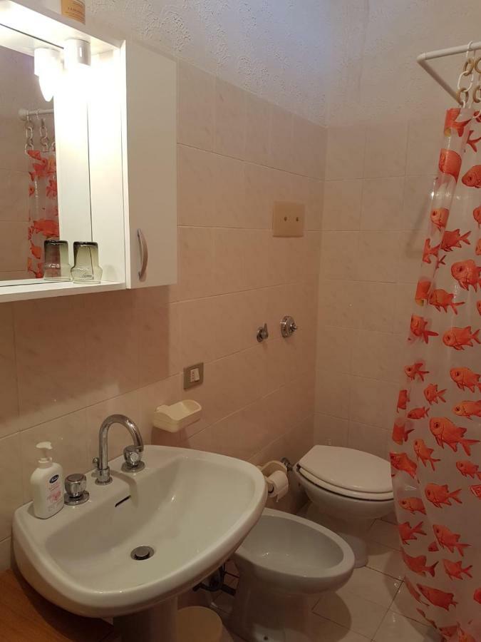 הוילה Cava dʼAliga Casa Fronte Mare Puro Relax מראה חיצוני תמונה